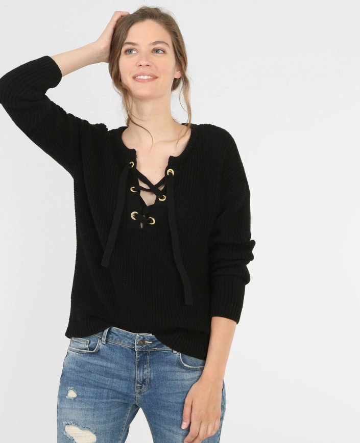 Low-necked pull with lace Pimkie